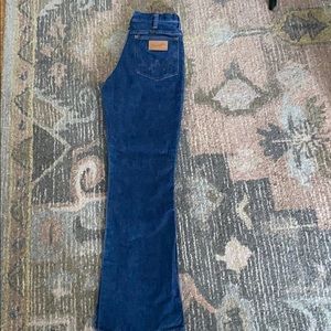 Wrangler 29x32 Vintage High Mom Flare modern 4ish